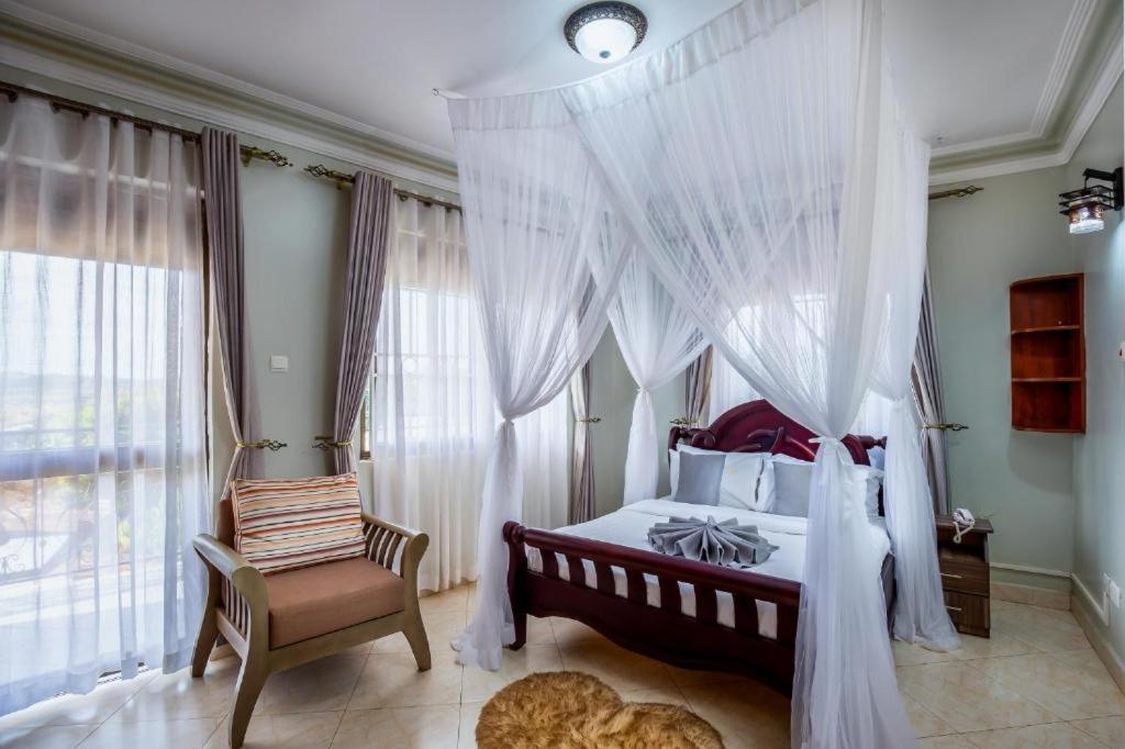 Keba Xpress Hotel - Entebbe Exterior photo